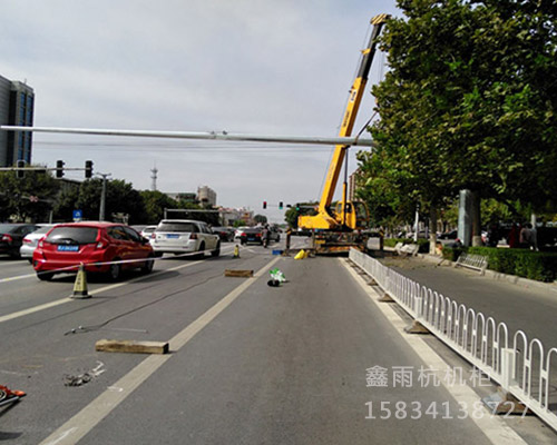 18米，20米，23米監(jiān)控桿安裝現(xiàn)場